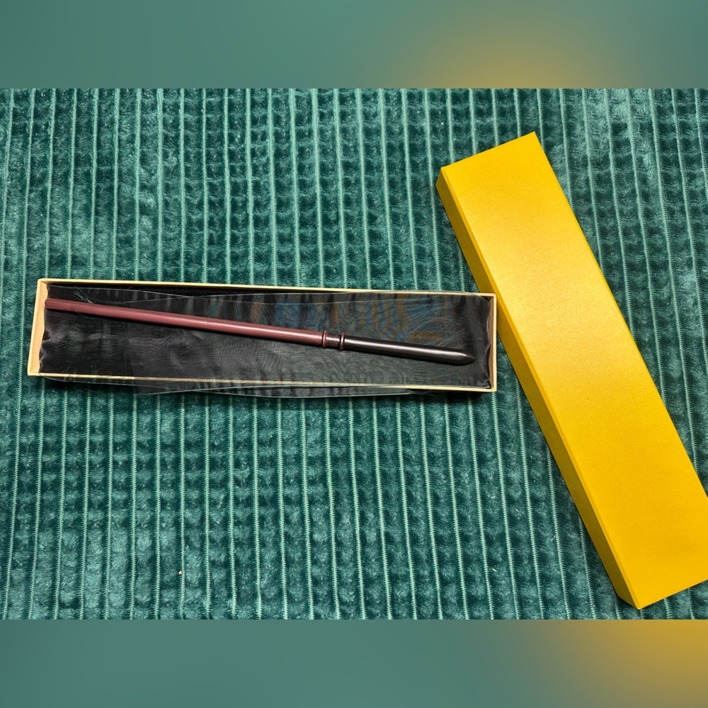 Harry Potter ‘Draco Malfoy's Wand’ with Ollivander's Wand Box  🧙